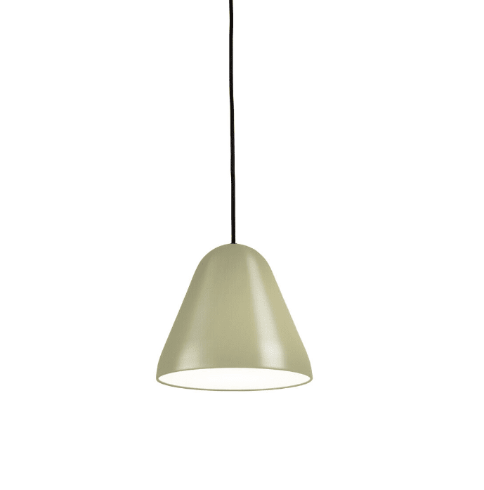 Enna Ø22 Groente hanglamp Van Airam - De ronde Enna pendelarmatuur van metaal in een dofgroene kleur past in veel soorten interieurs.
