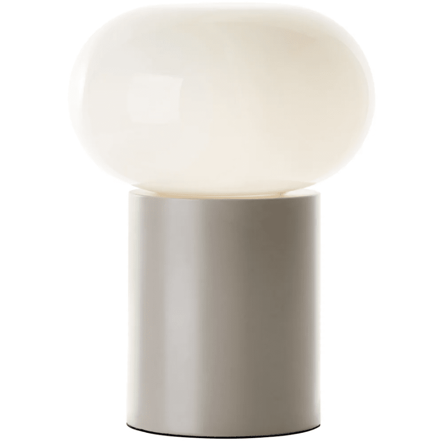 Daeny 27cm Bruin tafellamp Van Brilliant - Daeny is een moderne tafellamp met een stijlvolle, glanzende metalen voet in een bruine tint.