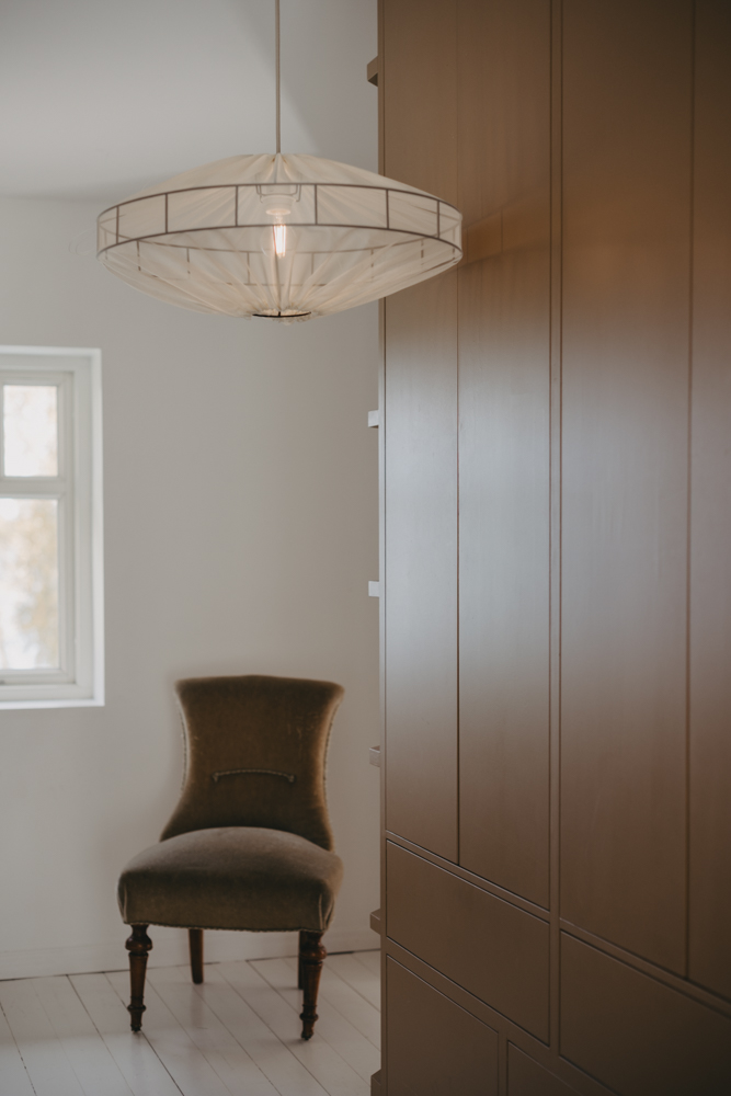 Alba Lampenkap Excl. Ophanging Ø58 Beige hanglamp Van Alde & Lind - Met de semi-transparante beige stof heeft de lampenkap Alba een verfijnde en elegante uitstraling.