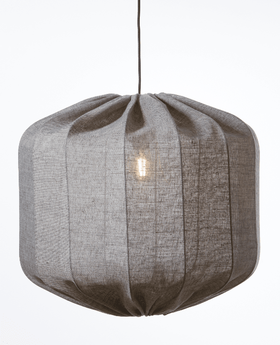 Dester Lampenkap Excl. Ophanging Ø58 Bruin hanglamp Van Alde & Lind - De linnen stof geeft de Dester lampenkap een verfijnde en elegante uitstraling.