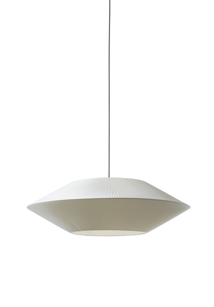 Pollux Lampenkap Excl. Ophanging Ø75 Gebroken wit hanglamp Van Alde & Lind - De stof van de kap is mooi en gelijkmatig geplooid over de gehele kap.