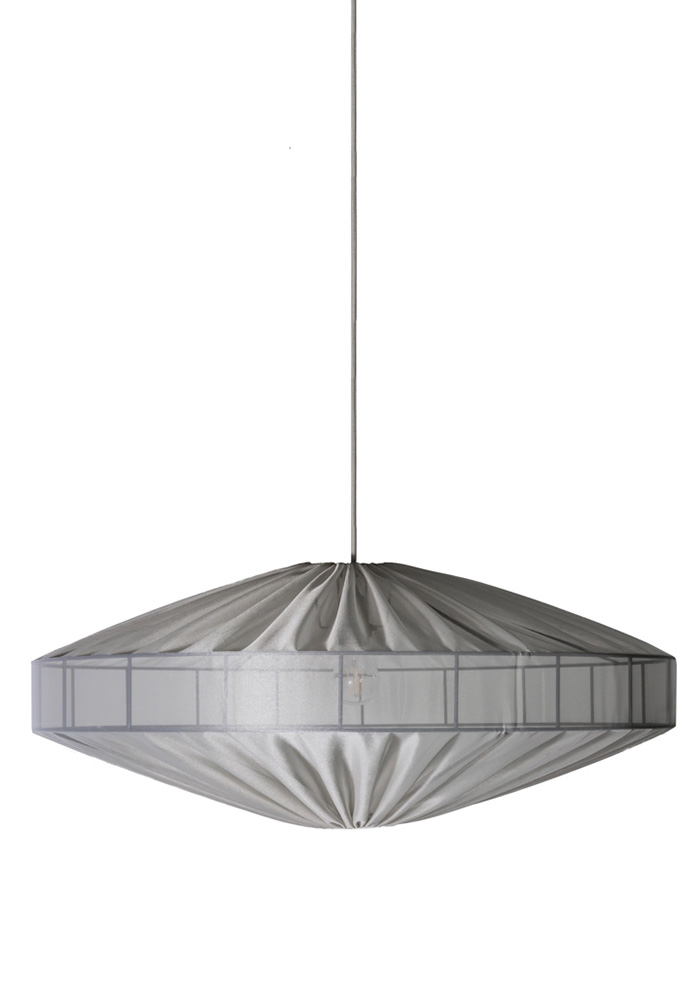 Alba Lampenkap Excl. Ophanging Ø115 Zand hanglamp Van Alde & Lind - Met de semi-transparante stof in zand/beige kleur heeft de Alba lampenkap een verfijnde en elegante uitstraling.