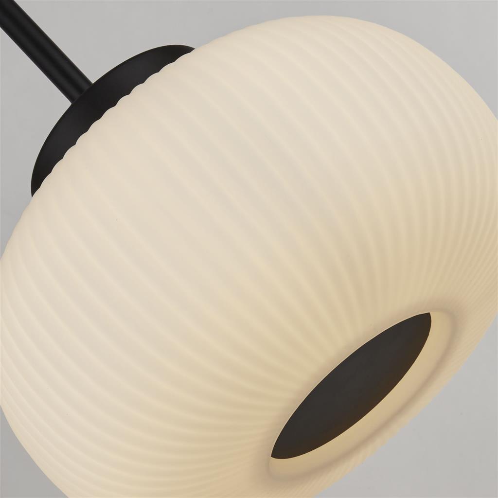 Lumina 104cm Zwart hanglamp Van Searchlight - Lumina is de perfecte plafondlamp voor boven de keuken, eettafel of als elegant detail in de woonkamer.