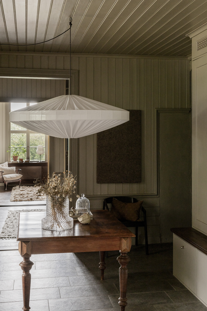 Alba Lampenkap Excl. Ophanging Ø115 Wit hanglamp Van Alde & Lind - Met de linnen stof in gebroken wit geeft de Alba lampenkap een verfijnde en elegante uitstraling.