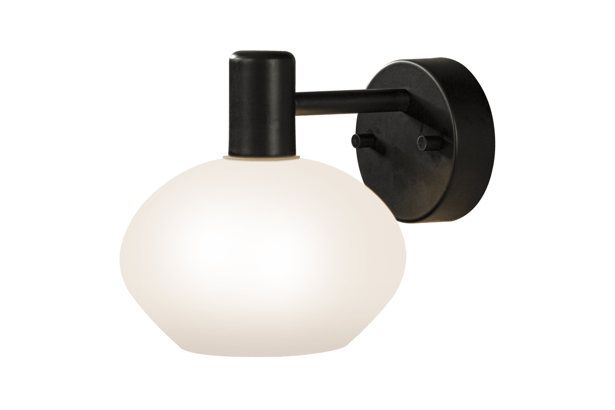 Elba Ø15 Zwart badkamerlamp Van Aneta Lighting - Deze wandlamp is gemaakt van zwart gelakt metaal en heeft een elegant design met een opaalwitte glazen kap die een zacht en aangenaam licht creëert.
