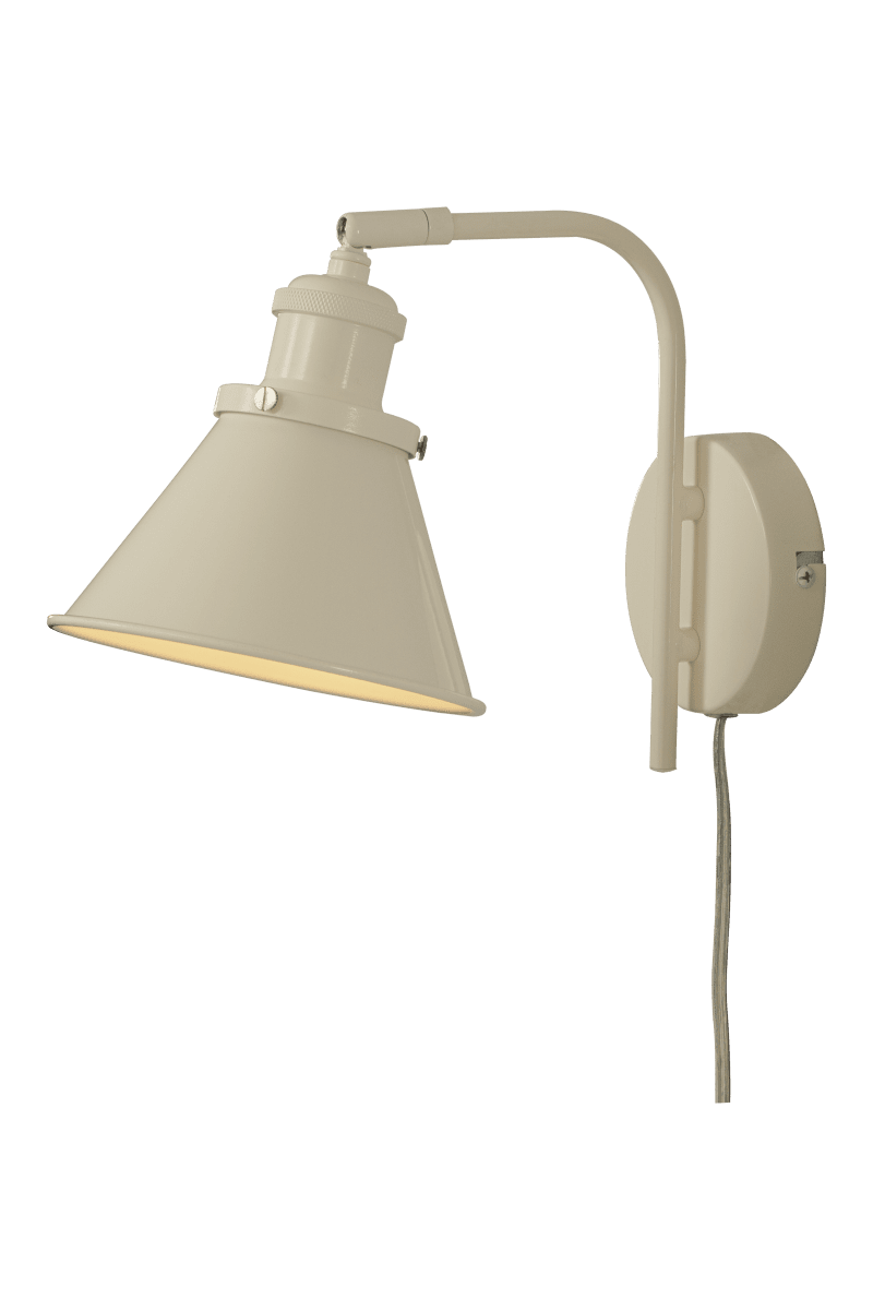 Paris Beige leeslamp Van Aneta Lighting - Het vintage-ge&iuml;nspireerde ontwerp past perfect in zowel klassieke als moderne interieurs en vormt een elegant detail in huis.