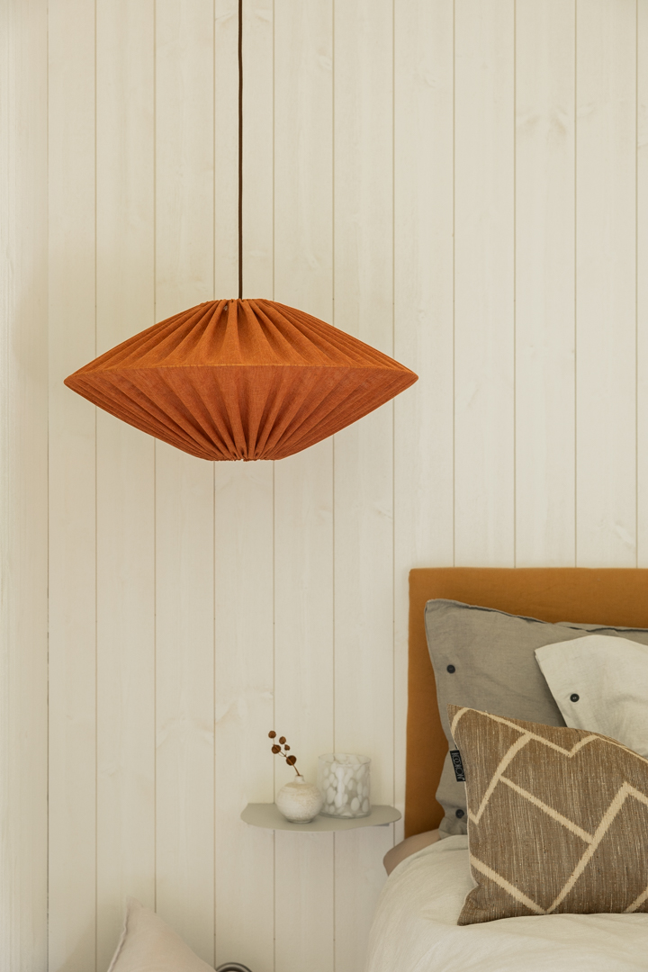 Figo Lampenkap Excl. Ophanging Ø58 Roest hanglamp Van Alde & Lind - De stof is van polyester, maar heeft een mooie "linnenlook" in de kleur "roest".