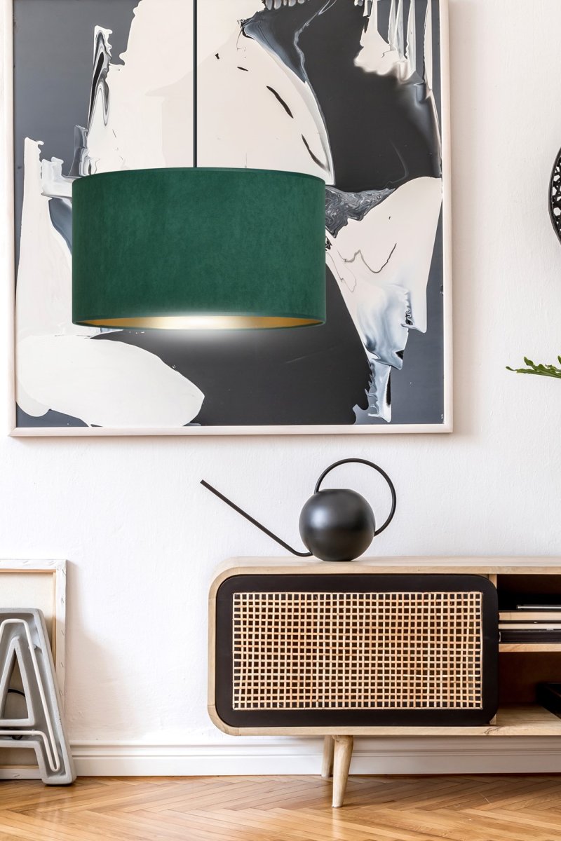 Hilde Ø35 Groente hanglamp Van Emibig Lighting - Dankzij de eenvoudige constructie en het elegante kleurenschema is Hilde een veelzijdige keuze die past in veel verschillende kamers en stijlen.
