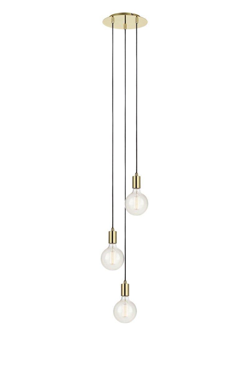 Sky Ø25 Messing hanglamp Van Markslöjd - Plafondlamp uit de Sky-serie, met drie messing fittingen en een zwart textielsnoer dat op verschillende hoogtes aan een ronde plafondbeugel hangt.