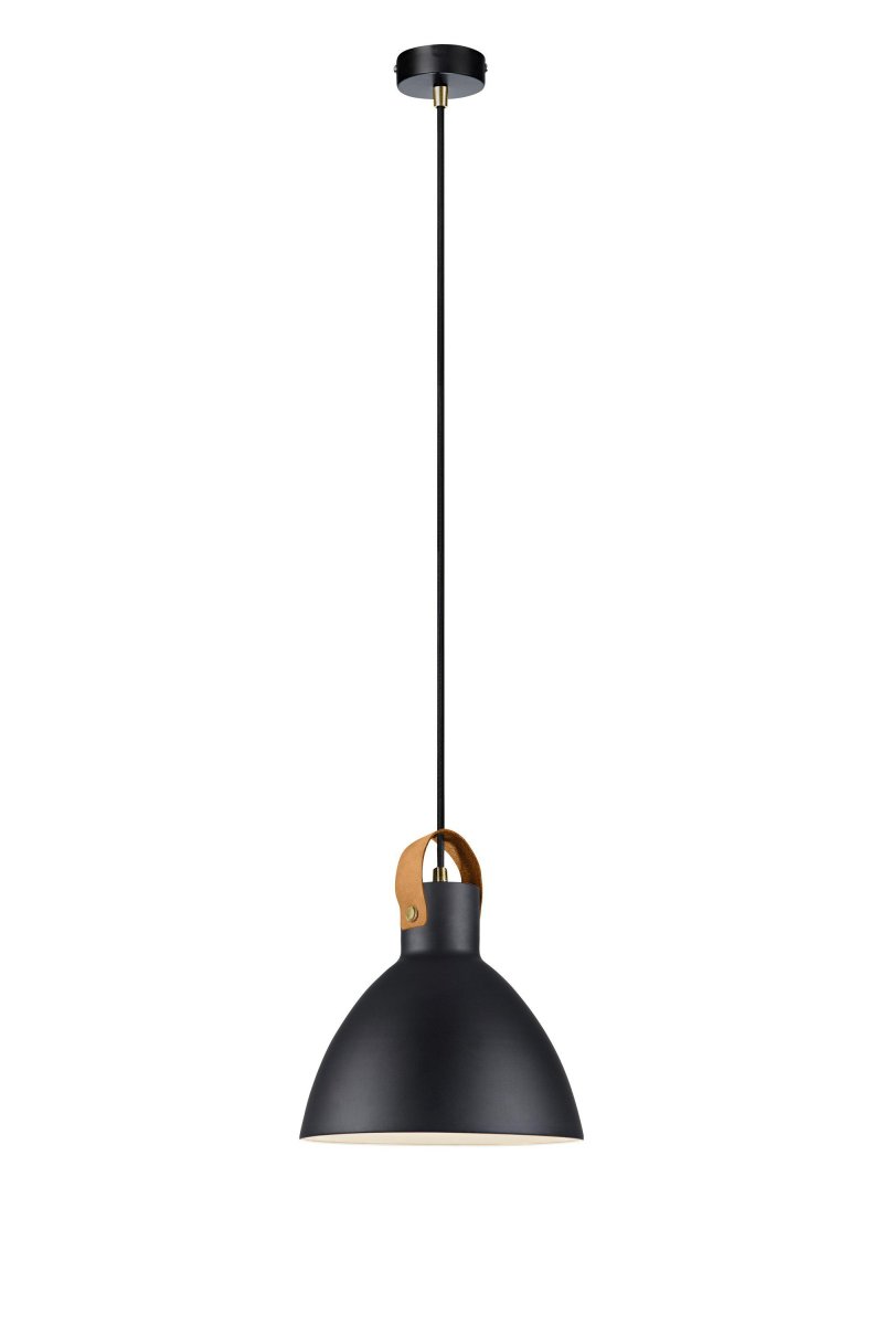 Eagle Ø22 Zwart hanglamp Van Markslöjd - Met een schermdiameter van 22 cm en een zwart textielsnoer is deze lamp een perfecte aanvulling op moderne interieurs.