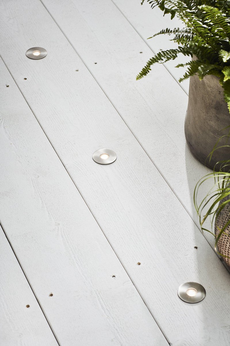 Inbouwspot Voor Terras 0,8W 3-Pack Staal Garden 24 Van Markslöjd - Garden 24 heeft een IP44-classificatie en is geschikt voor tuin- en buitenverlichting die u eenvoudig kunt installeren.