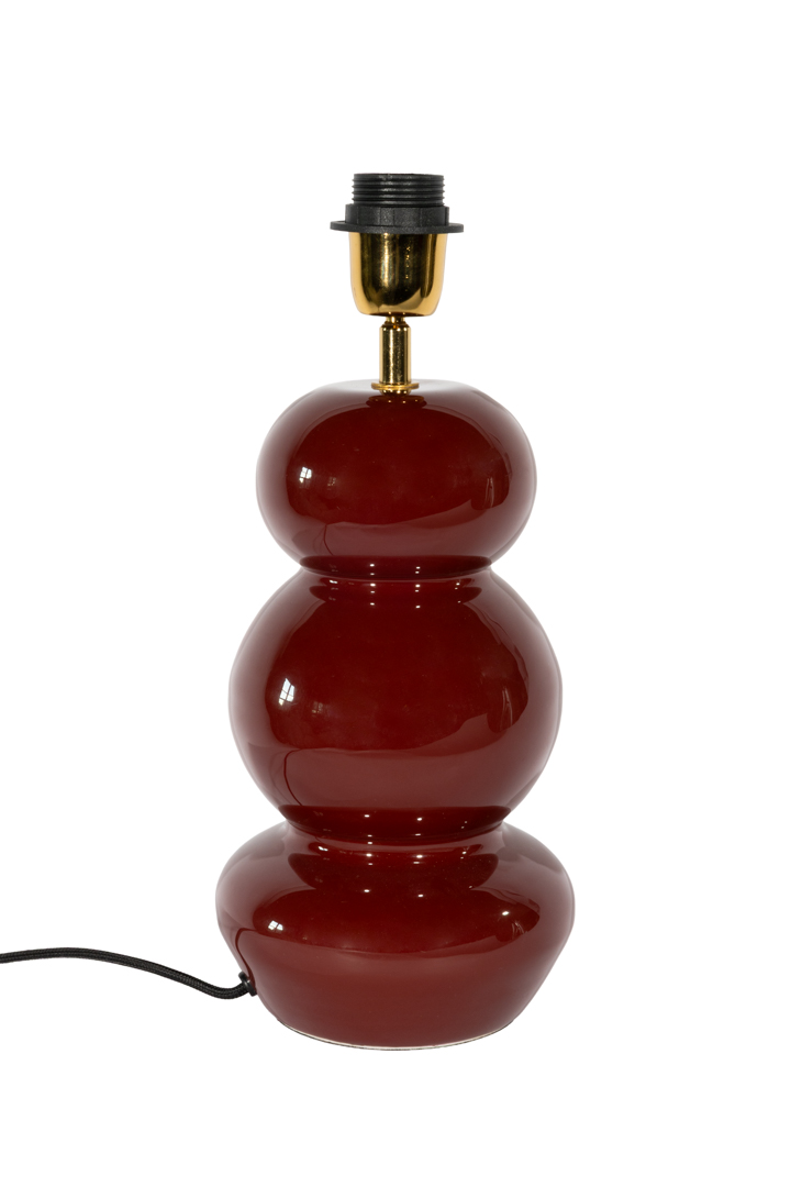 Becca 36cm Donkerrood lampenvoet Van Alde & Lind - Becca is een decoratieve metalen lampvoet met een dieprode kleur en een glanzende, emaille-achtige afwerking.