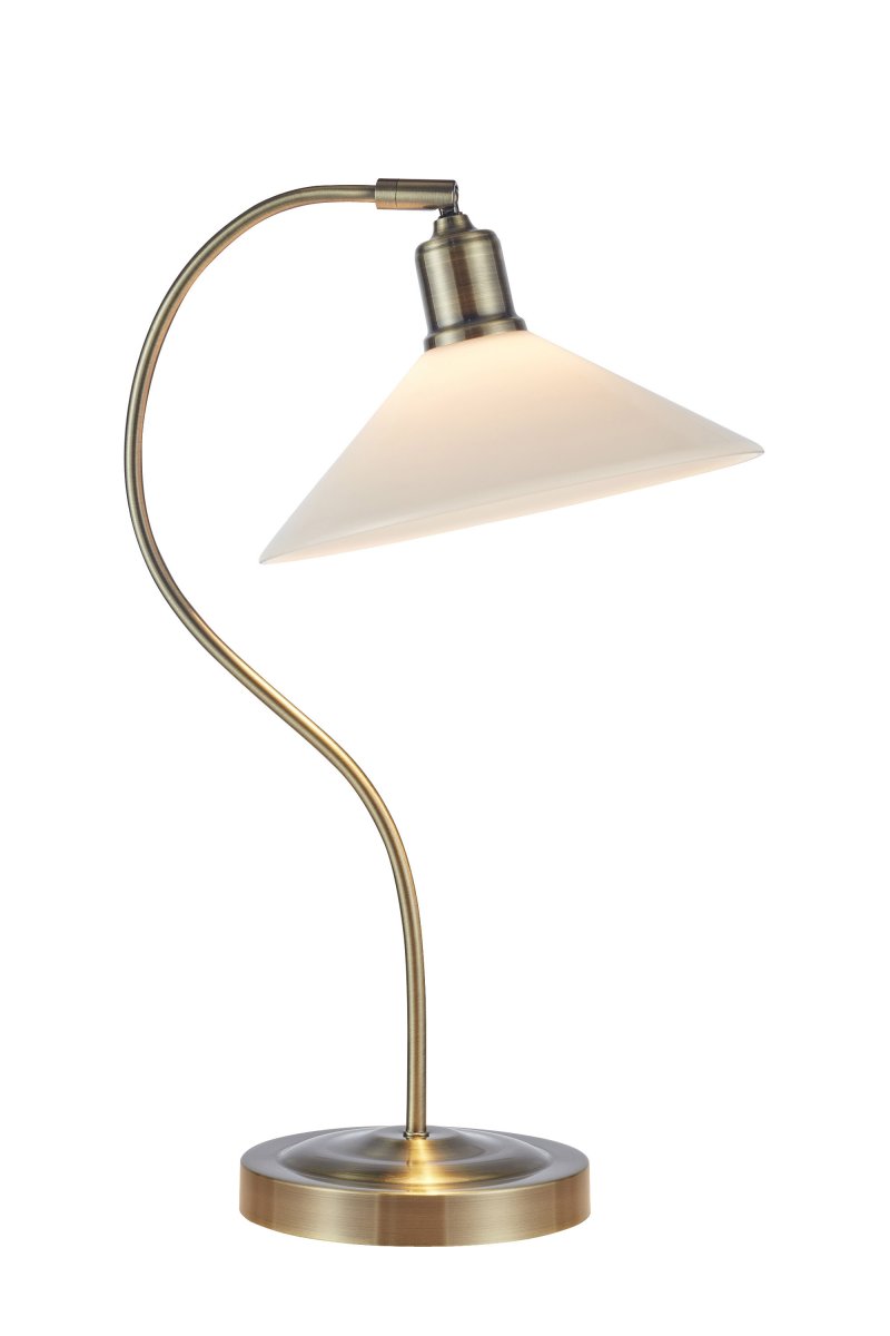 Vela 50cm Messing/wit tafellamp Van Markslöjd - Tafellamp in een klassiek design dat doet denken aan een schoenmakerslamp, met een witte, glanzende lampenkap van opaalglas en een gebogen lampvoet met een messing afwerking.
