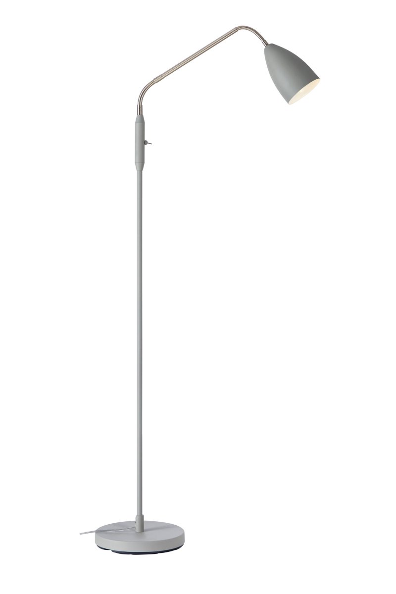 Patro Grijs vloerlamp Van Markslöjd - De praktische, verstelbare flexarm van staal heeft een ingebouwde schakelaar voor de geïntegreerde ledverlichting, die in drie standen dimbaar is wanneer de lamp aan en uit staat.