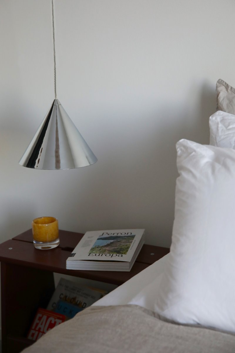 Tip Ø20 Chroom hanglamp Van Markslöjd - Stijlvolle plafondlamp met een verchroomde kap en plafondhouder met een strak en functioneel ontwerp dat zowel in moderne als tijdloze interieurs past.