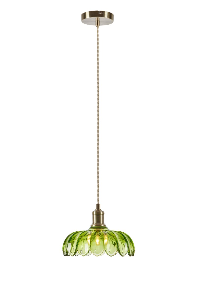 Kurage Ø26 Groente hanglamp Van Markslöjd - De lamp heeft een fitting met een messing afwerking en een decoratief beige gedraaid textielsnoer dat naar een ronde metalen houder met dezelfde messing afwerking leidt.