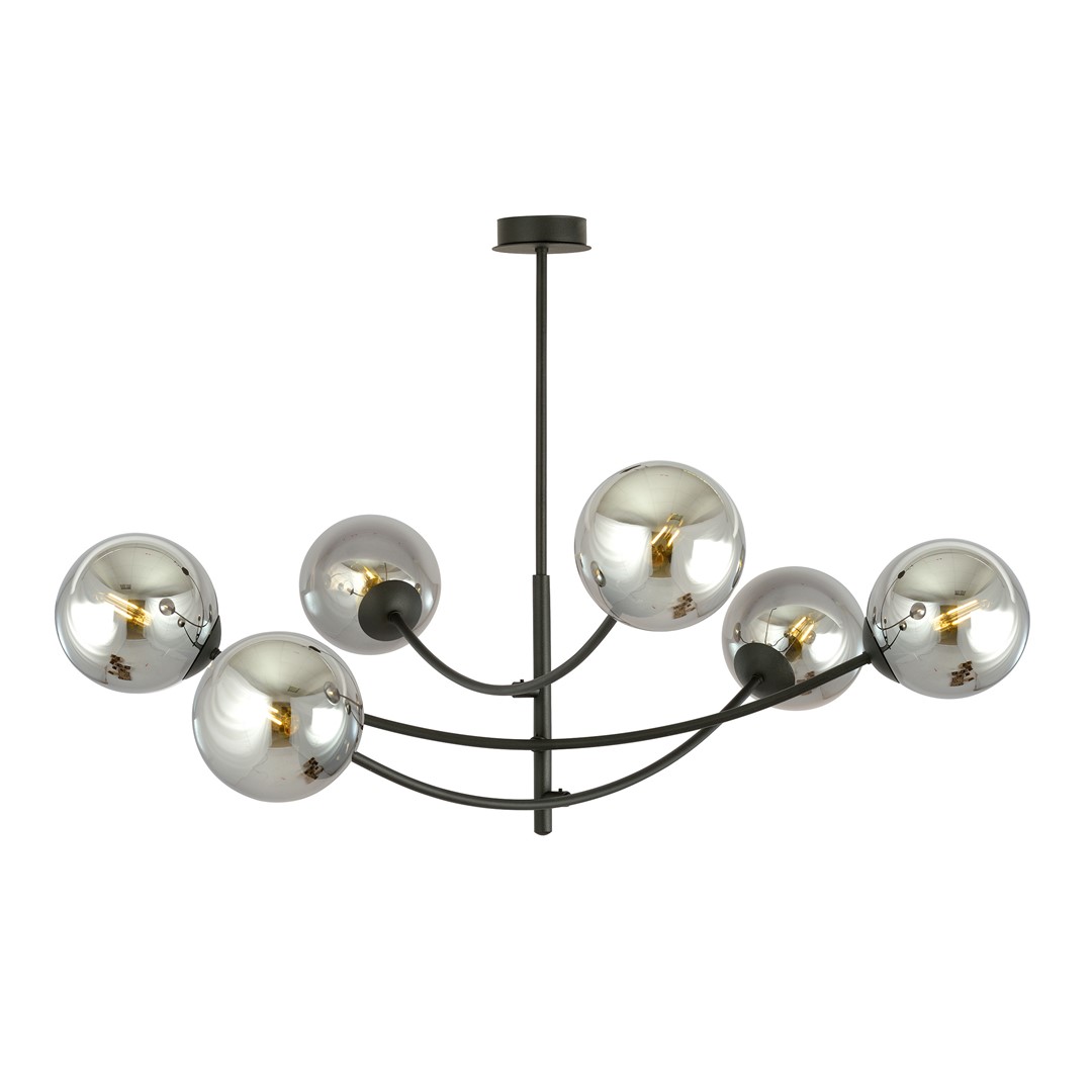 Hunter Ø90 Zwart/Rokerig hanglamp Van Emibig Lighting - De lamp komt bijzonder goed tot zijn recht boven een tafel of aanrecht, waar hij een unieke en uitnodigende sfeer cre&euml;ert.