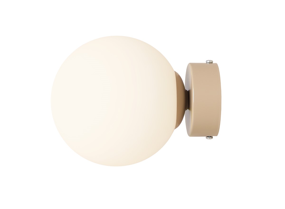 Ball Ø15 Beige wandlamp Van Artera - Perfect voor de hal, slaapkamer of woonkamer &ndash; een klein detail met een groot effect.