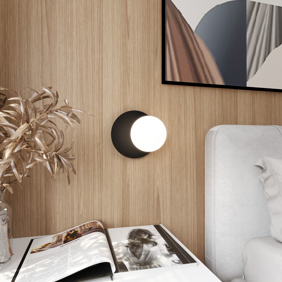 Oslo Ø20 Wit wandlamp Van Emibig Lighting - De kracht zit in de uiterst duurzame vormgeving, de stoere metaalachtige uitstraling, de gladde oppervlakken en het uniforme kleurenpalet.