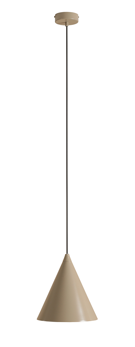 Form Ø24 Beige hanglamp Van Artera - Het tijdloze design en de subtiele kleur zorgen ervoor dat de lamp gemakkelijk in verschillende interieurstijlen past en tegelijkertijd een verfijnde en moderne uitstraling aan de kamer toevoegt.