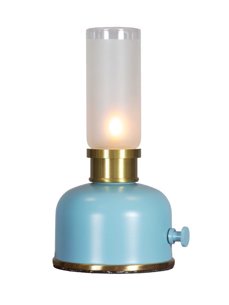 Frida 22cm Blauw Draagbare Van PR Home - De lamp cre&euml;ert een warme en sfeervolle ambiance met een kleurtemperatuur van circa 2200 Kelvin en een lichtopbrengst van 20-40 lumen, afhankelijk van de dimstand.