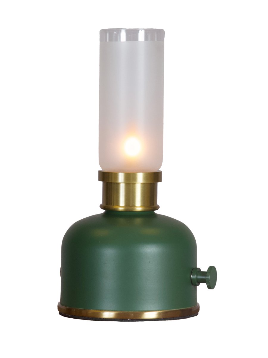 Frida 22cm Donkergroen Draagbare Van PR Home - De lamp cre&euml;ert een warme en sfeervolle ambiance met een kleurtemperatuur van ongeveer 2000 Kelvin en een lichtopbrengst van 20-40 lumen, afhankelijk van de dimstand.