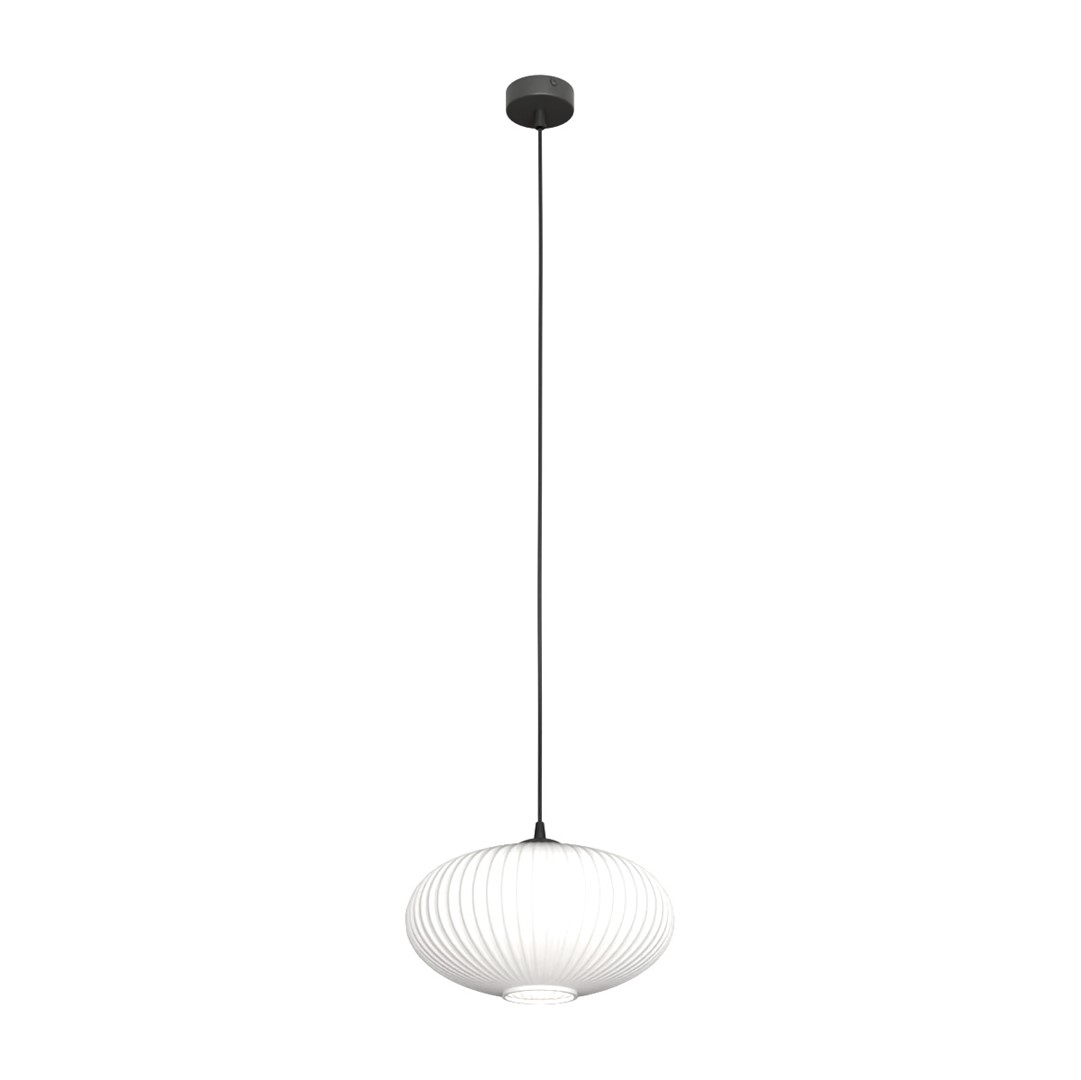 Coco Ø30 Wit hanglamp Van Emibig Lighting - De stijlvolle opaalglazen kap verspreidt een schitteringsvrij licht, waardoor de kamer een lichte en zachte uitstraling krijgt.