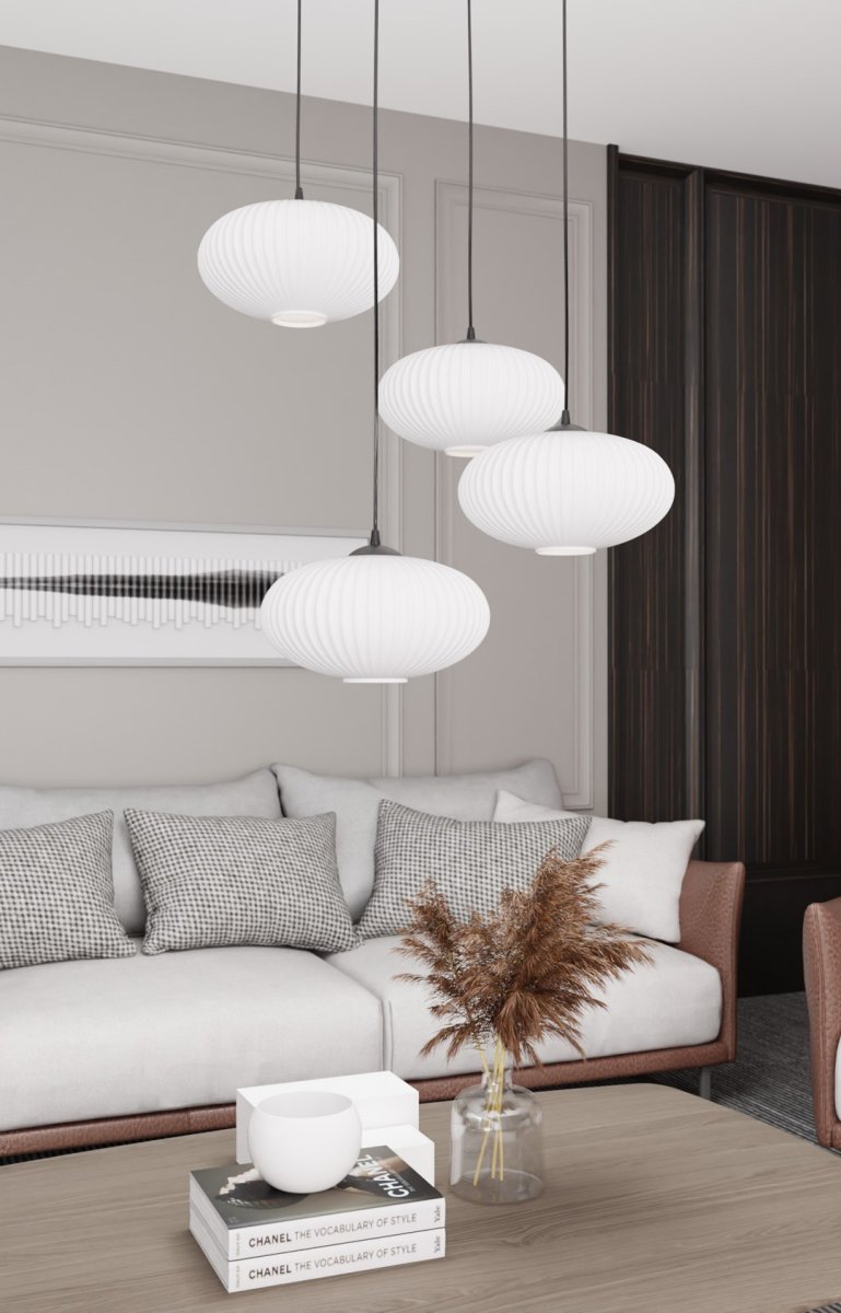 Coco Ø70 Wit hanglamp Van Emibig Lighting - De stijlvolle opaalglazen koepels verspreiden een schitteringsvrij licht, waardoor de kamer een lichte en zachte uitstraling krijgt.