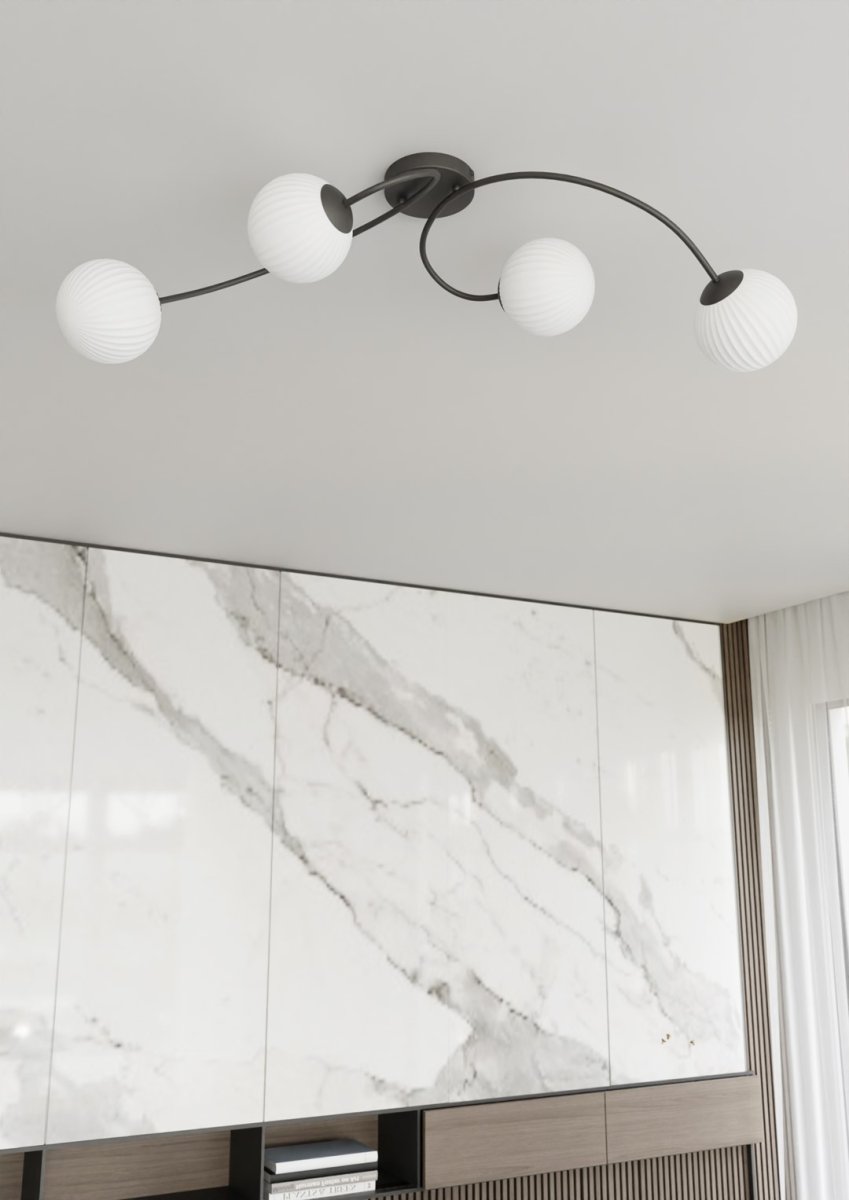 Vibra 110cm Wit plafondlamp Van Emibig Lighting - De opaalglazen koepels verspreiden een zacht, diffuus licht dat de kamer een lichte en moderne uitstraling geeft.