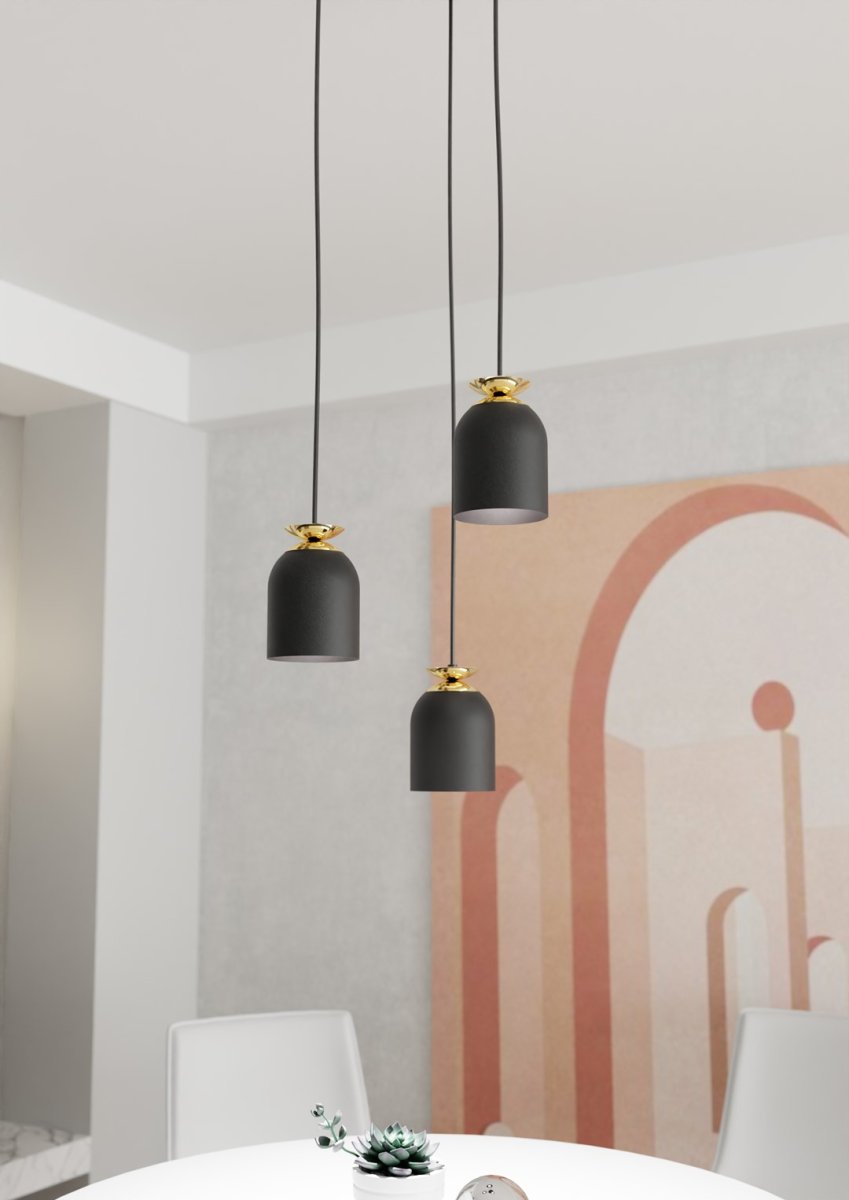 Target Ø30 Zwart hanglamp Van Emibig Lighting - Perfect voor woonkamers, eetkamers en openbare ruimtes - Target wordt een stijlvol element dat een industri&euml;le uitstraling combineert met een vleugje luxe.