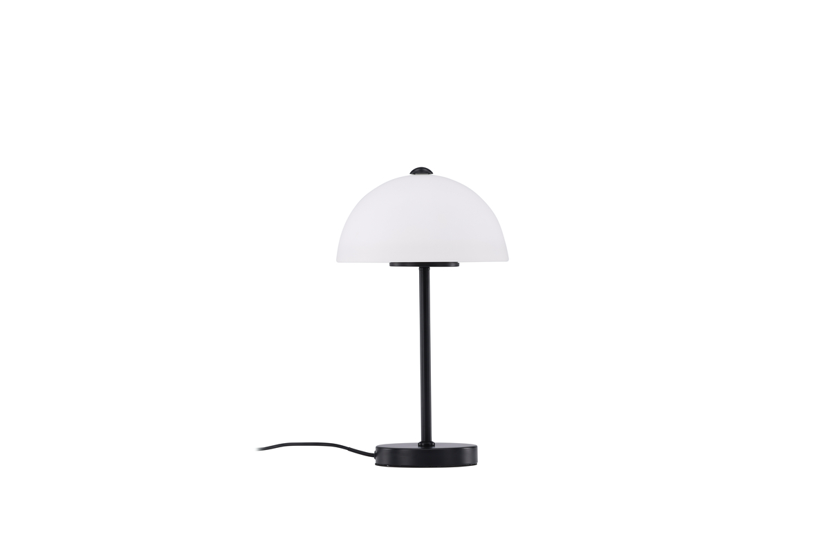 Ferrand 42cm Zwart tafellamp Van Venture Design - De lamp heeft een Scandinavisch design met een stijlvolle voet van zwart ijzer en een witte lampenkap van glas.