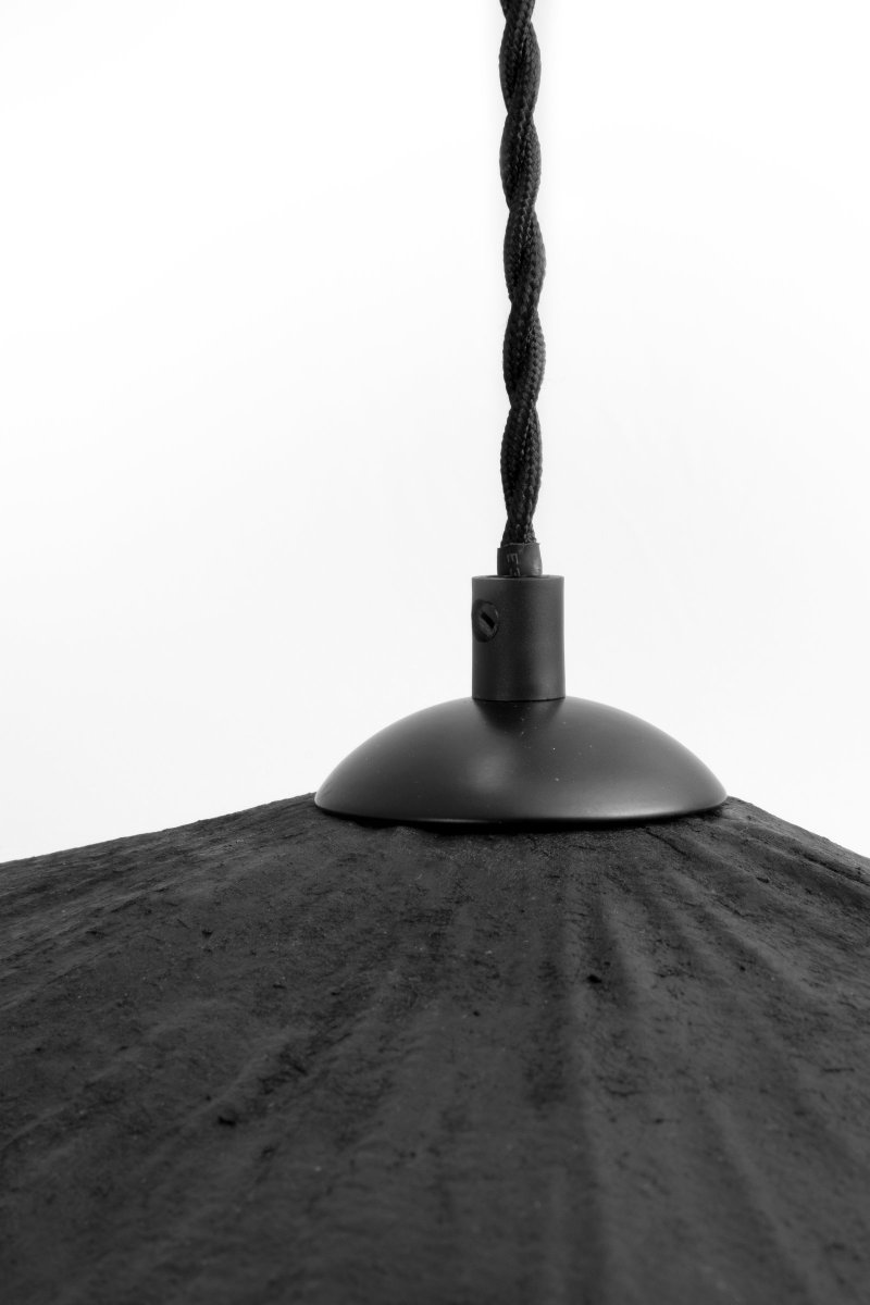 Tropez Ø82 Zwart hanglamp Van Globen Lighting - Deze lamp is handgemaakt van papier, wat betekent dat de vorm kan afwijken van onze productafbeeldingen.