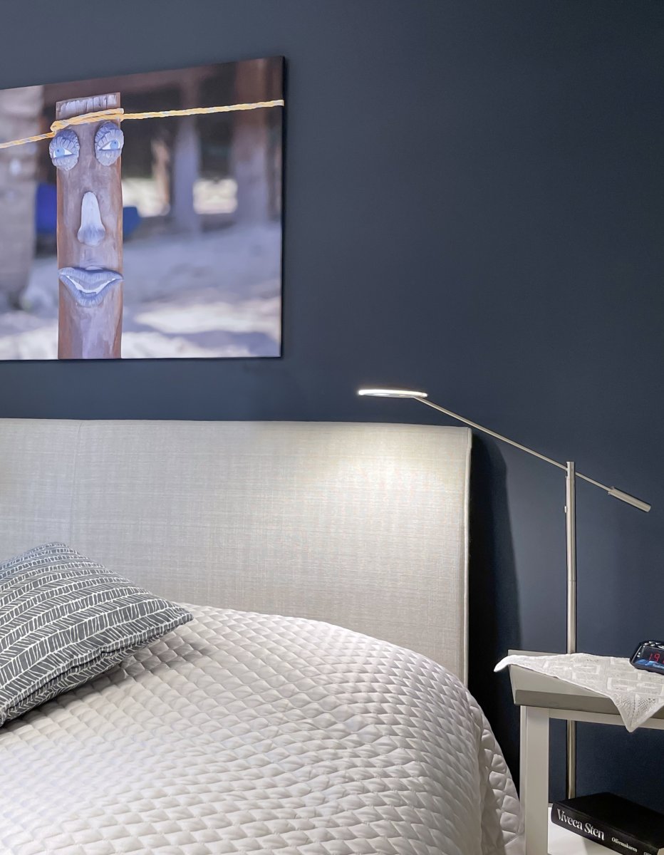 Cadiz Staal vloerlamp Van Aneta Lighting - Ge&iuml;ntegreerde LED-lichtbron die aangenaam warmwit licht geeft.