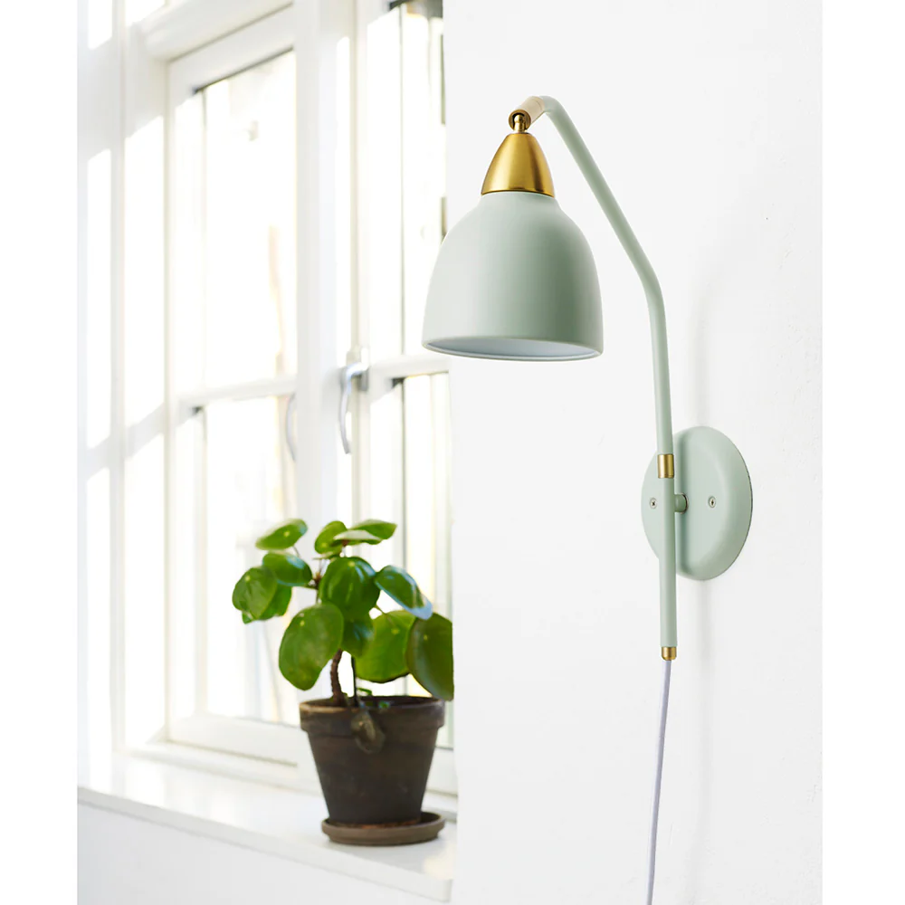 Urban 40cm Lichtgroen wandlamp Van Superliving - Urban is niet zomaar een lamp &ndash; het is een stijlvolle oplossing voor uw huis.