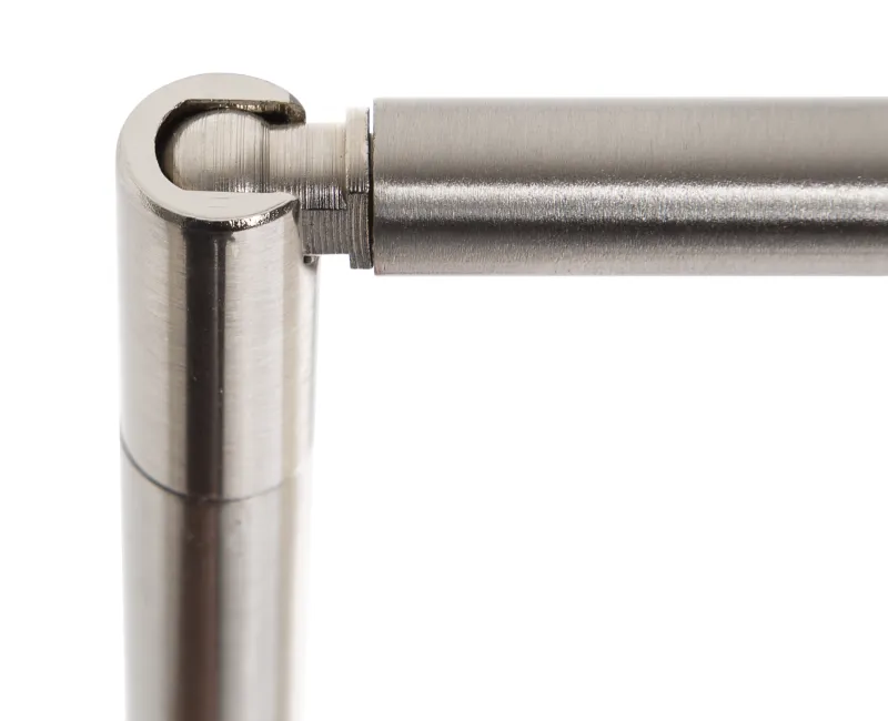 Carlo 40cm Nikkel bureaulamp Van Globo Lighting - Den inbyggda dimmerfunktionen l&aring;ter dig anpassa ljusstyrkan, medan touchstr&ouml;mbrytaren g&ouml;r anv&auml;ndningen smidig - idealisk f&ouml;r moderna hem d&auml;r b&aring;de funktion och estetik &auml;r viktiga.