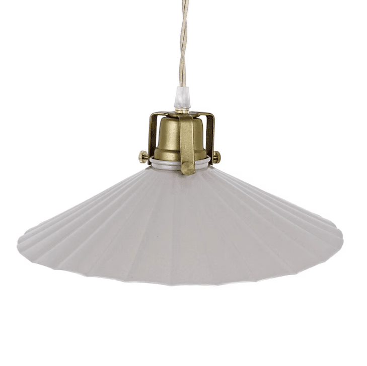 Anita Ø30 Beige raamlamp Van Strömshaga - De lampenkap heeft een gemarmerde afwerking die met de hand is beschilderd, wat betekent dat er onregelmatigheden en verschillen kunnen optreden.