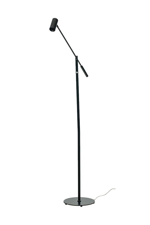 Concord Zwart vloerlamp Van Aneta Lighting - Zowel de lampenkop als de arm zijn verstelbaar, zodat u het licht eenvoudig kunt richten waar u maar wilt.