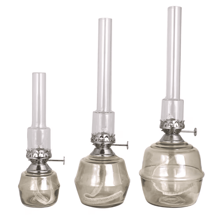 Kerosene Lamp Majken Small Grijs Van Strömshaga - Branders van helder glas en branders van nikkel.