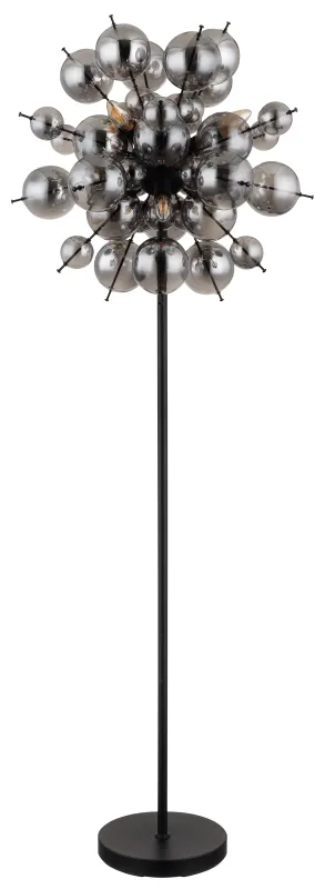 Udo Rookkleurig vloerlamp Van Globo Lighting - Ge ditt hem en modern och extravagant touch med Udo golvlampa &ndash; en perfekt kombination av design, funktion och atmosf&auml;riskt ljus.