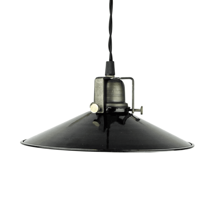 Schoollamp Herbert Ø23 Zwart raamlamp Van Strömshaga - Deze plafondlamp raakt nooit uit de mode en is eenvoudig te plaatsen waar u maar wilt.