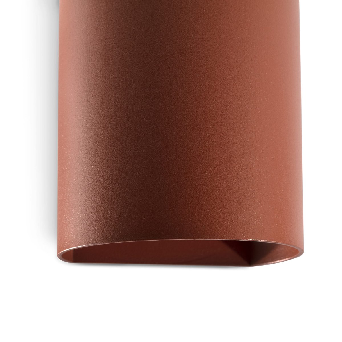 Sole 10cm Terracotta wandlamp Van Faro Barcelona - Sole is een terracotta wandlamp met een mat oppervlak die functie en vorm combineert in een compact formaat.
