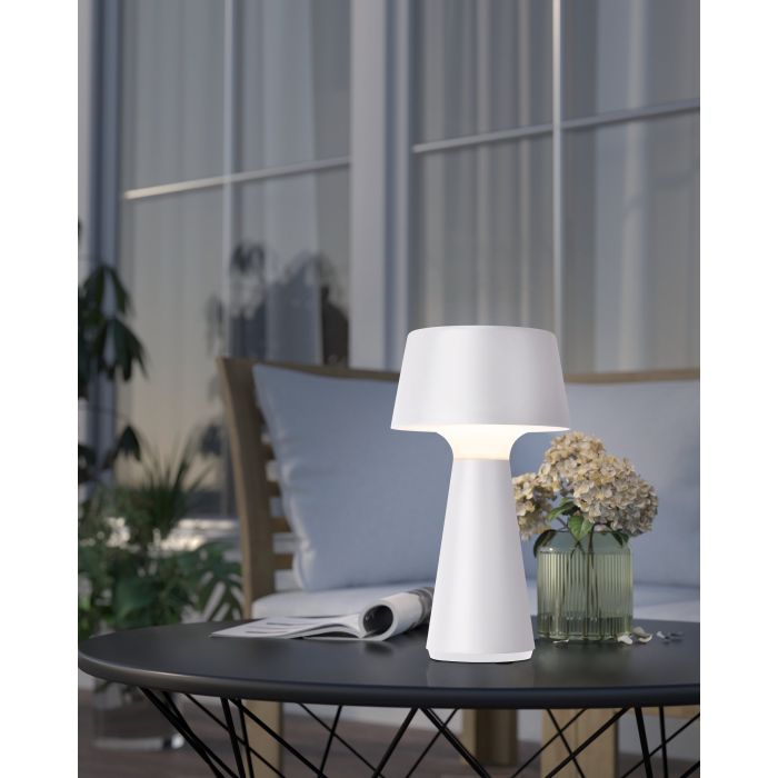 Huesa 30cm Wit Draagbare Van Eglo - Met de touchdimmer kunt u eenvoudig de helderheid en kleurtemperatuur aanpassen tussen de warme 2200K en de fellere 4000K.