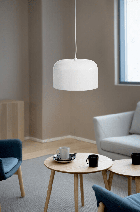 Urban Ø25 Wit hanglamp Van Airam - Plaats hem boven de eettafel of in de woonkamer.
