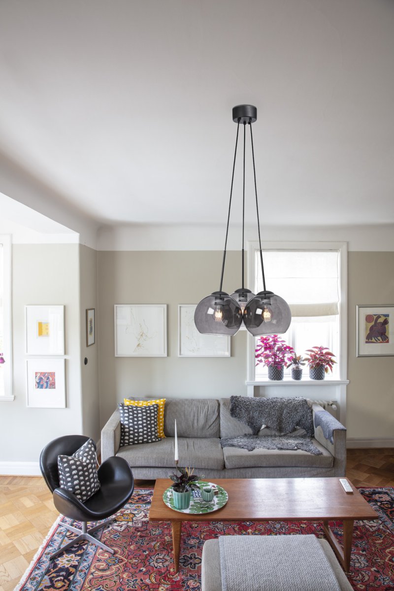 Salle Ø45 Rookkleurig hanglamp Van Cottex - Salle plafondlamp met een elegant en modern design.