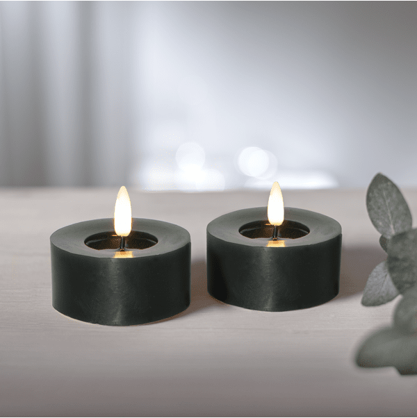 LED Theelichtje Flamme Flow Groente Van Star Trading - Het heeft een timerfunctie en wanneer de schakelaar aan staat, brandt de verlichting in de timermodus 6 uur aan en 18 uur uit, herhalend.