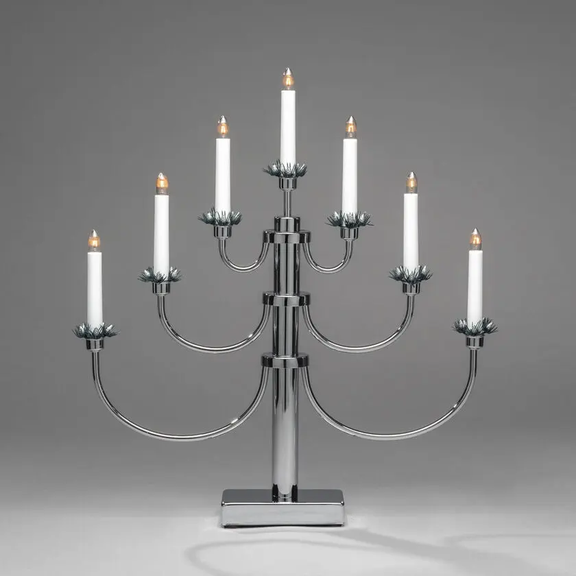 Candelabra 7 Lights Chroom Van Konstsmide - Het klassieke design met de zeven lampen en decoratieve details zorgt voor een tijdloos en luxe gevoel.