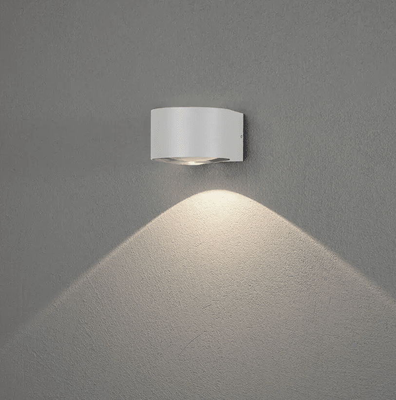 Gela 10cm Wit buitenlamp Van Konstsmide - Gela is een moderne wandlamp met een stijlvol design.
