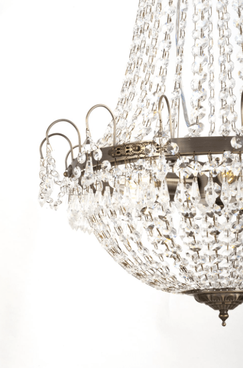 Lang Ø50 Antiek messing kristal Van Norrsken Design - Dankzij de handgeslepen K9-klasse 1-kristallen vangt het de volledige lichtkracht op en creëert het een fantastisch lichtspel in de kamer.