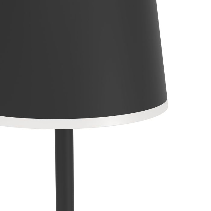Mannera 140cm Zwart Draagbare Van Eglo - Dankzij de draadloze functie kan de lamp vrij in de kamer worden geplaatst en verspreidt hij een gelijkmatig en aangenaam licht - ideaal om sfeer te creëren of om bij te lezen.