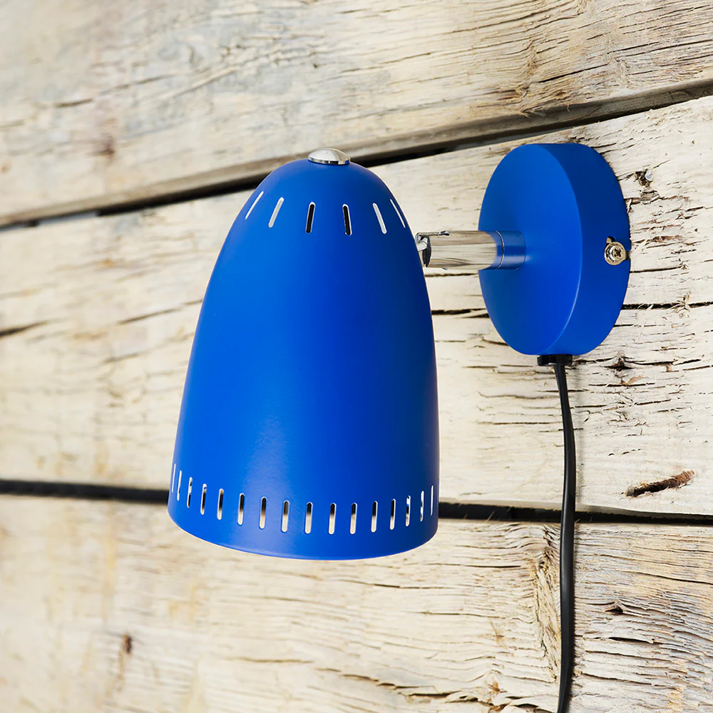 Dynamo Blauw leeslamp Van Superliving - Eenvoudig te monteren en past bij alle interieurstijlen &ndash; Dynamo is de perfecte combinatie van functionaliteit en stijl.